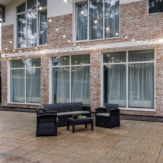 Комплект мебели LILY с трехместным диваном Комплект мебели LILY с трехместным диваном