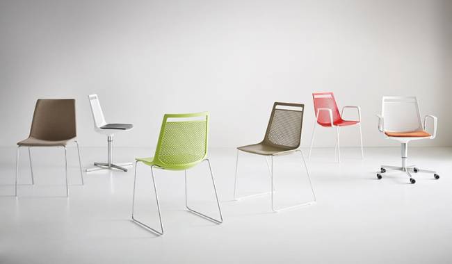 Cтул с обивкой Akami NA 470х520х820 мм Cтул с обивкой Akami NA 470х520х820 мм