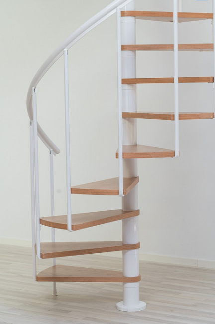 Винтовая лестница Montreal Classic d140 Белый Винтовая лестница Montreal Classic d140 Белый