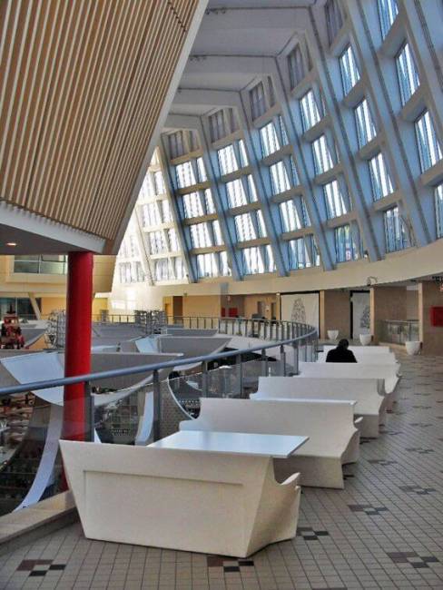 Диван пластиковый Kami Yon Standard 1740х750х700 мм Диван пластиковый Kami Yon Standard 1740х750х700 мм