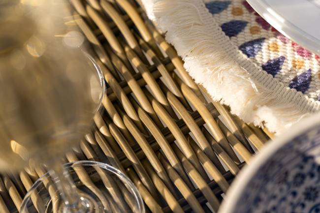 "Амароне" обеденная группа из искусственного ротанга на 6 персон, цвет соломенный "Амароне" обеденная группа из искусственного ротанга на 6 персон, цвет соломенный