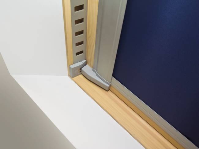 Деревянное мансардное окно FTP-V U5 с системой автоматического управления WiFi Деревянное мансардное окно FTP-V U5 с системой автоматического управления WiFi