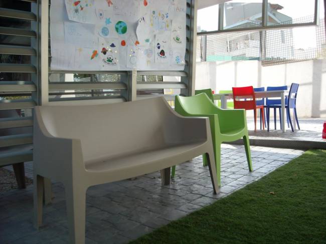 Диван пластиковый Coccolona тортора 1410х600х830 мм Диван пластиковый Coccolona тортора 1410х600х830 мм