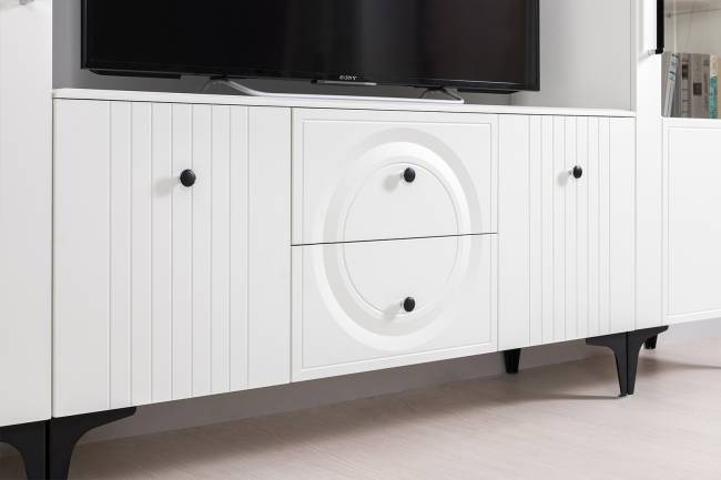 Две тумбы для аппаратуры и шкаф с тремя дверками стекло Валенсия цвет белый шагрень